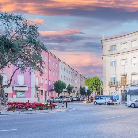 April Square By Lisbon With Sintra Hotel Amadora Kültér fotó