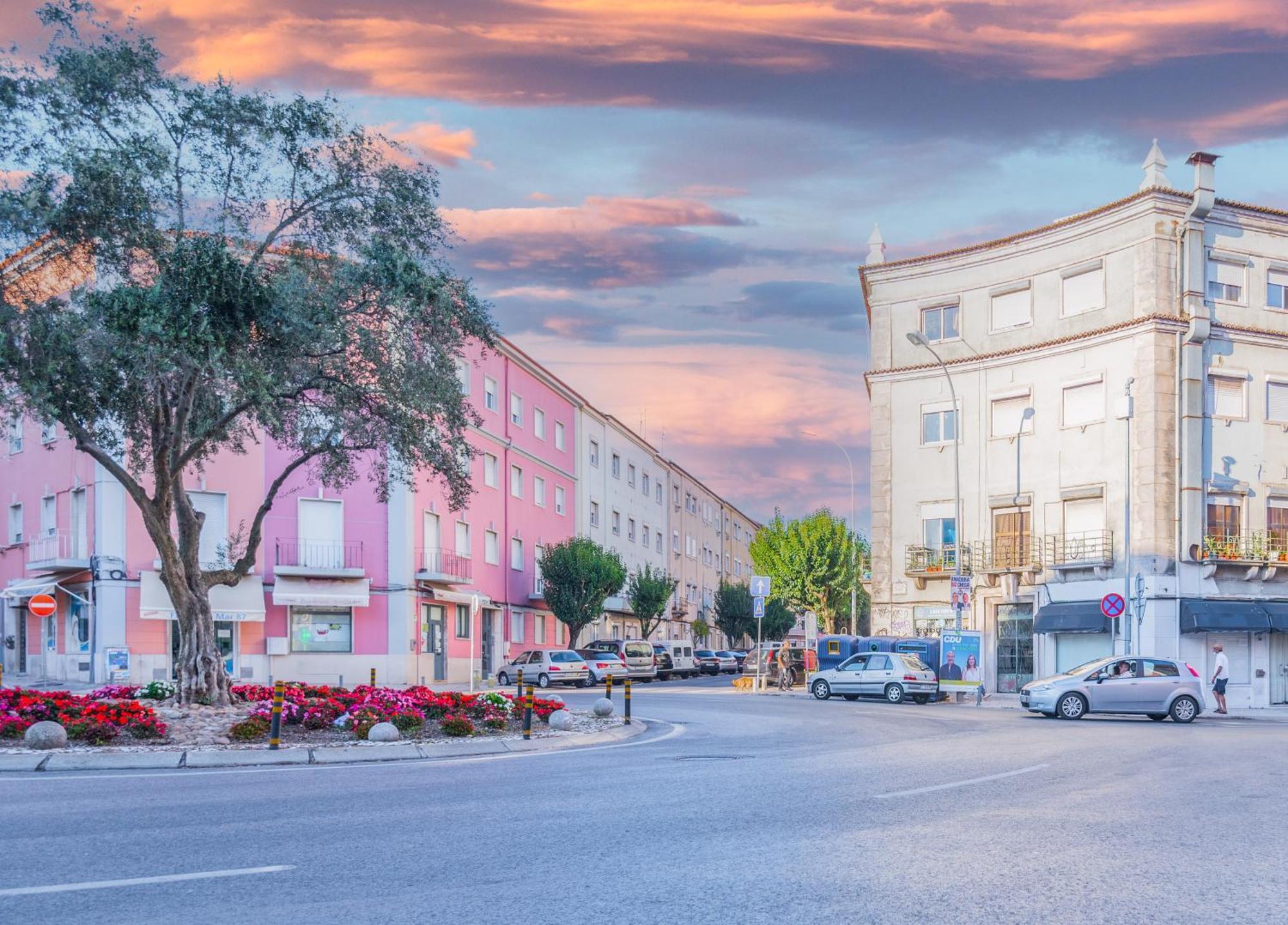 April Square By Lisbon With Sintra Hotel Amadora Kültér fotó